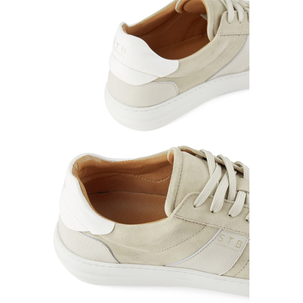 SHOE THE BEAR MENS Aren Court Sneakers Sneakers 150 SAND