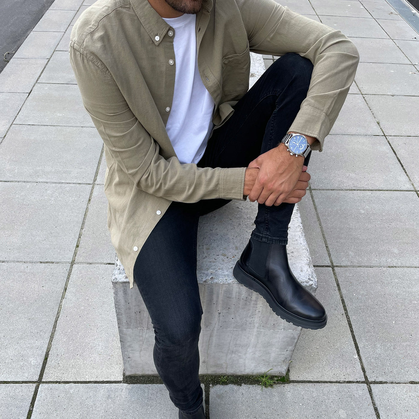 Leather chelsea hot sale boots outfit
