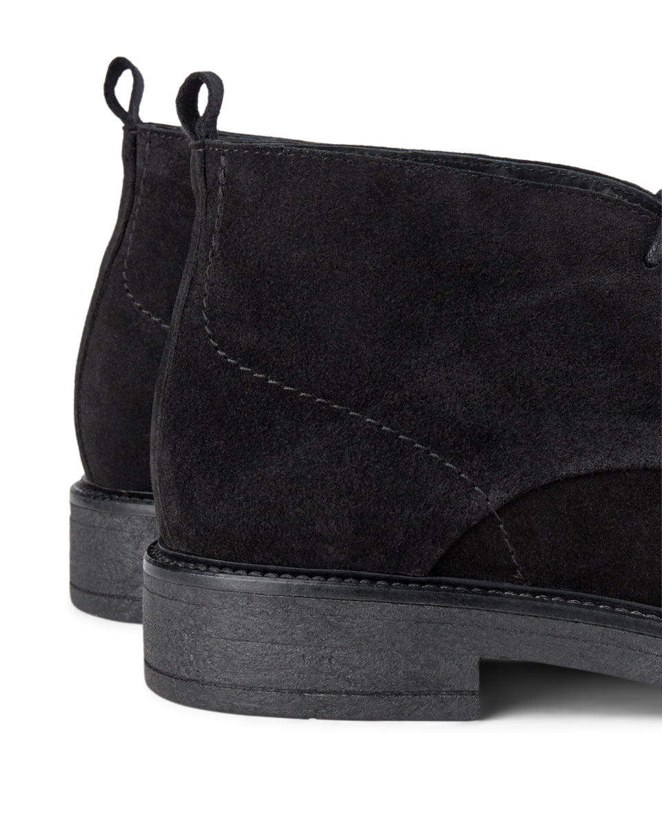 SHOE THE BEAR MENS Ravn Suede Chukka Boot Chukka Boots 110 BLACK