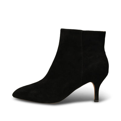 SHOE THE BEAR WOMENS Vega Bootie Suede Heels 110 BLACK