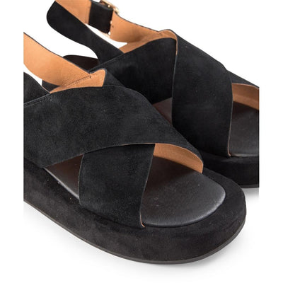 SHOE THE BEAR WOMENS Astrid Suede Sandals Flat Sandals 111 BLACK / BLACK