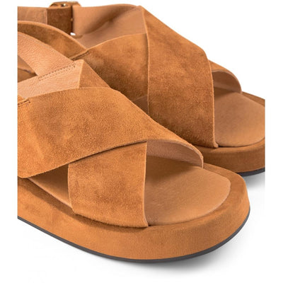 SHOE THE BEAR WOMENS Astrid Suede Sandals Flat Sandals 132 COGNAC