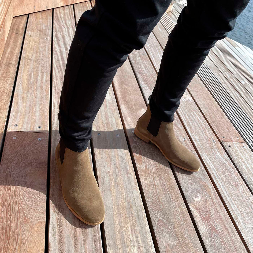 Tobacco chelsea boots top