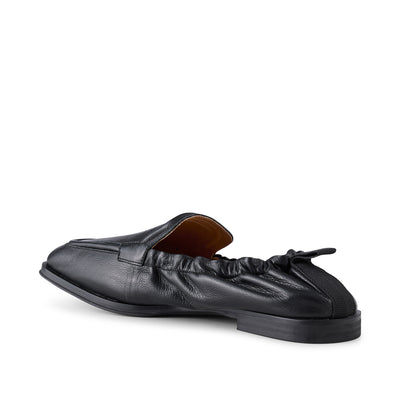 SHOE THE BEAR WOMENS Erika loafer leather Loafers 828 BLACK GRAIN