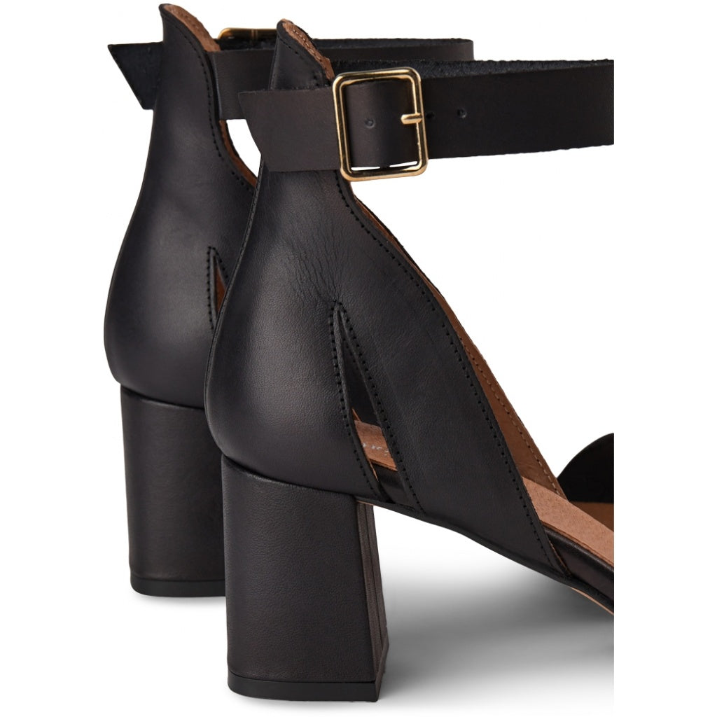 Shoe the bear may sandal outlet