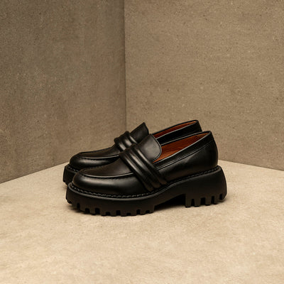 SHOE THE BEAR WOMENS Posey loafer leather Loafers 110 BLACK